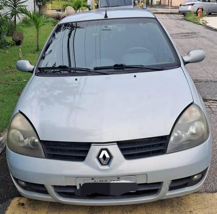 RENAULT CLIO 1.6 PRIVILÉGE SEDAN 16V FLEX 4P MANUAL